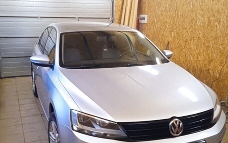 Volkswagen Jetta VI, 2015 год, 1 300 000 рублей, 5 фотография