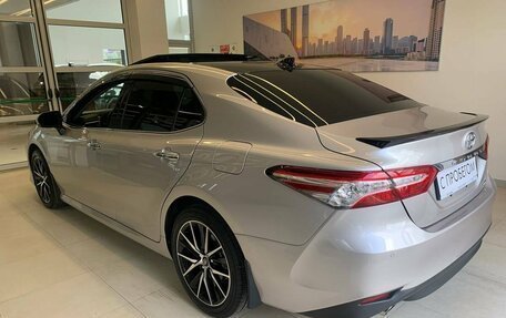 Toyota Camry, 2022 год, 3 500 000 рублей, 6 фотография
