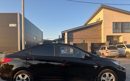 Hyundai Solaris II рестайлинг, 2012 год, 750 000 рублей, 3 фотография