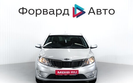 KIA Rio III рестайлинг, 2013 год, 975 000 рублей, 2 фотография