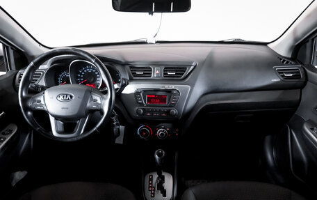 KIA Rio III рестайлинг, 2013 год, 975 000 рублей, 13 фотография