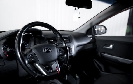 KIA Rio III рестайлинг, 2013 год, 975 000 рублей, 12 фотография