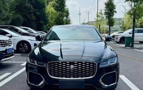 Jaguar XF II, 2022 год, 2 380 000 рублей, 2 фотография
