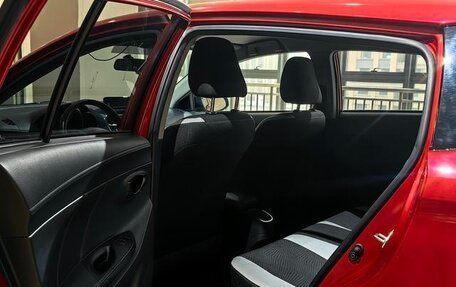 Toyota Yaris XP150 рестайлинг, 2021 год, 1 093 800 рублей, 16 фотография