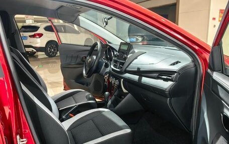Toyota Yaris XP150 рестайлинг, 2021 год, 1 093 800 рублей, 14 фотография