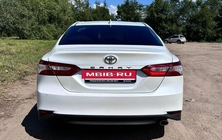 Toyota Camry, 2019 год, 3 150 000 рублей, 10 фотография