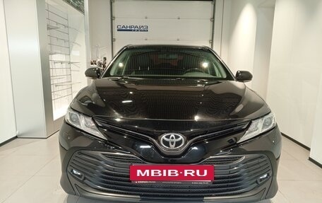 Toyota Camry, 2019 год, 2 099 000 рублей, 2 фотография