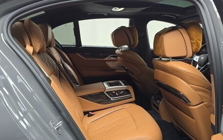 BMW 7 серия, 2022 год, 6 560 000 рублей, 14 фотография