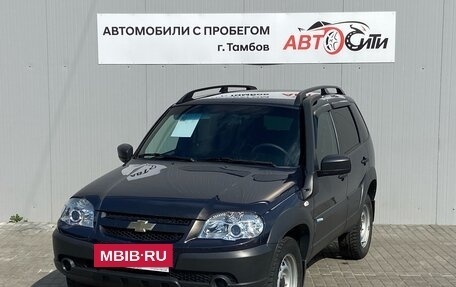 Chevrolet Niva I рестайлинг, 2018 год, 800 000 рублей, 2 фотография