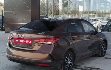 Hyundai Solaris II рестайлинг, 2021 год, 1 355 000 рублей, 5 фотография