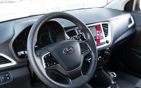 Hyundai Solaris II рестайлинг, 2021 год, 1 355 000 рублей, 11 фотография