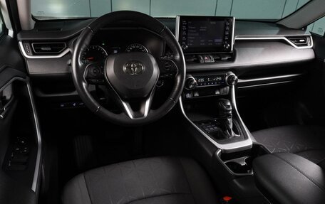 Toyota RAV4, 2021 год, 3 729 000 рублей, 6 фотография