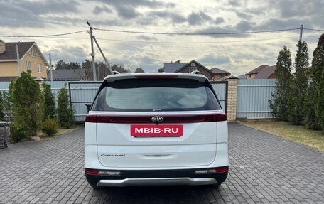 KIA Carnival, 2021 год, 3 330 000 рублей, 6 фотография