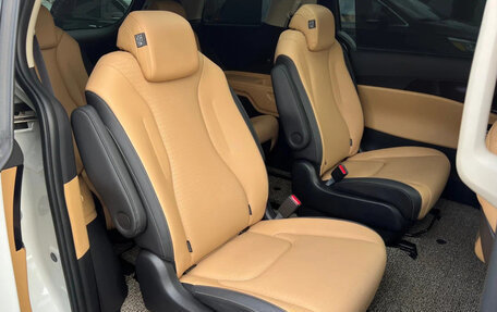 KIA Carnival, 2021 год, 3 330 000 рублей, 16 фотография