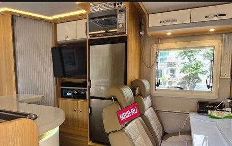 Hyundai Grand Starex Grand Starex I рестайлинг 2, 2021 год, 4 950 000 рублей, 14 фотография