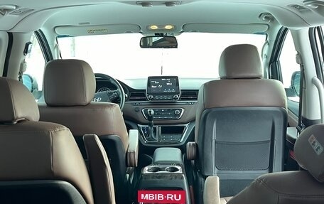 Hyundai Grand Starex Grand Starex I рестайлинг 2, 2019 год, 4 000 000 рублей, 11 фотография