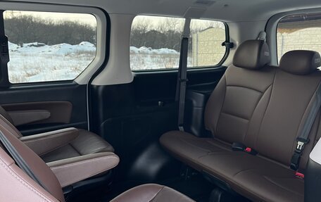 Hyundai Grand Starex Grand Starex I рестайлинг 2, 2019 год, 4 000 000 рублей, 22 фотография