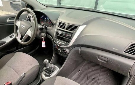 Hyundai Solaris II рестайлинг, 2013 год, 805 000 рублей, 10 фотография