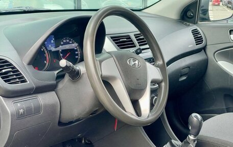 Hyundai Solaris II рестайлинг, 2013 год, 805 000 рублей, 9 фотография