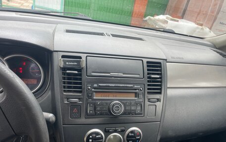 Nissan Tiida, 2010 год, 690 000 рублей, 4 фотография