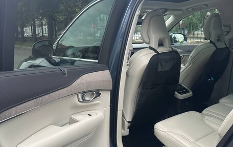 Volvo XC90 II рестайлинг, 2021 год, 5 600 000 рублей, 28 фотография