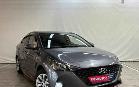 Hyundai Solaris II рестайлинг, 2021 год, 1 540 000 рублей, 2 фотография
