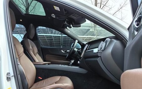 Volvo XC60 II, 2021 год, 2 340 800 рублей, 9 фотография