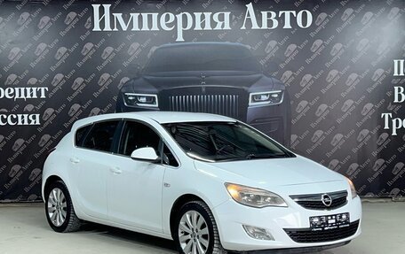 Opel Astra J, 2011 год, 700 000 рублей, 1 фотография