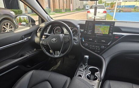 Toyota Camry, 2022 год, 3 500 000 рублей, 7 фотография