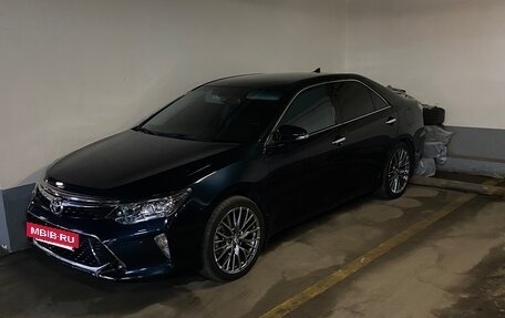 Toyota Camry, 2017 год, 2 690 000 рублей, 3 фотография