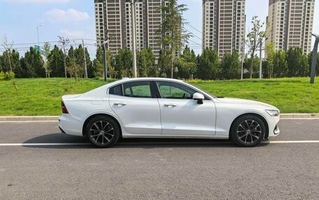 Volvo S60 III, 2021 год, 2 031 800 рублей, 4 фотография