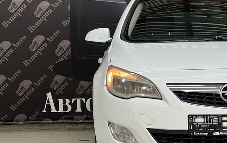 Opel Astra J, 2011 год, 700 000 рублей, 2 фотография
