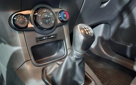 Ford Fiesta, 2016 год, 985 000 рублей, 30 фотография