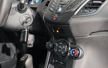 Ford Fiesta, 2016 год, 985 000 рублей, 28 фотография