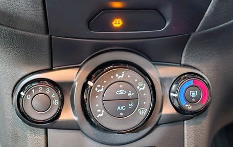 Ford Fiesta, 2016 год, 985 000 рублей, 29 фотография