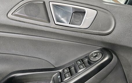 Ford Fiesta, 2016 год, 985 000 рублей, 27 фотография