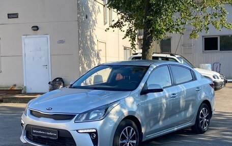 KIA Rio IV, 2018 год, 1 300 000 рублей, 4 фотография