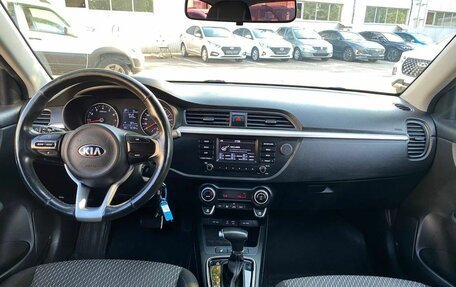 KIA Rio IV, 2018 год, 1 300 000 рублей, 10 фотография