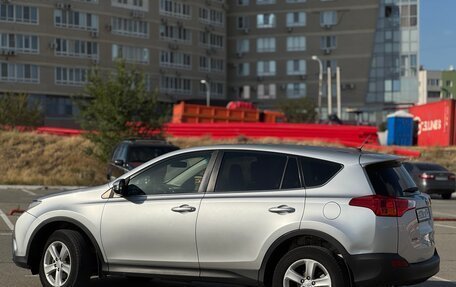 Toyota RAV4, 2013 год, 1 830 000 рублей, 6 фотография