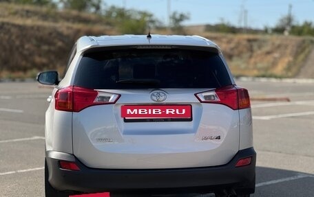 Toyota RAV4, 2013 год, 1 830 000 рублей, 5 фотография