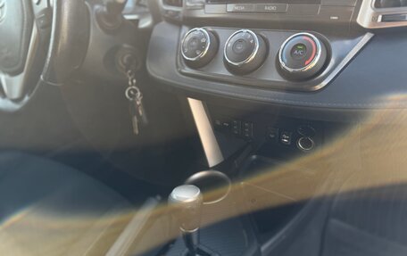 Toyota RAV4, 2013 год, 1 830 000 рублей, 15 фотография