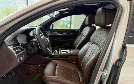 BMW 7 серия, 2021 год, 4 580 000 рублей, 8 фотография