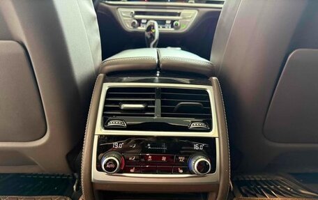 BMW 7 серия, 2021 год, 4 580 000 рублей, 15 фотография