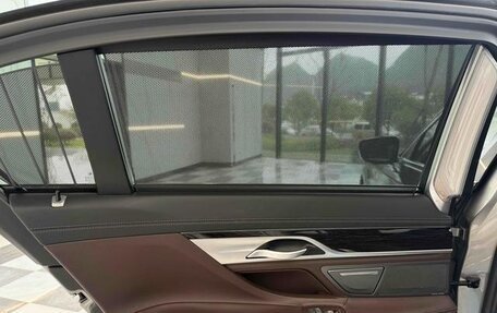 BMW 7 серия, 2021 год, 4 580 000 рублей, 18 фотография
