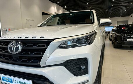 Toyota Fortuner II, 2022 год, 4 249 000 рублей, 9 фотография