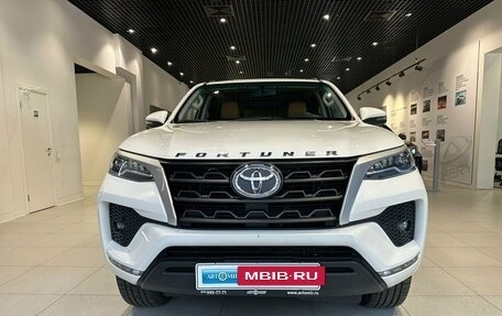 Toyota Fortuner II, 2022 год, 4 249 000 рублей, 2 фотография