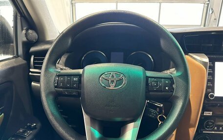 Toyota Fortuner II, 2022 год, 4 249 000 рублей, 19 фотография