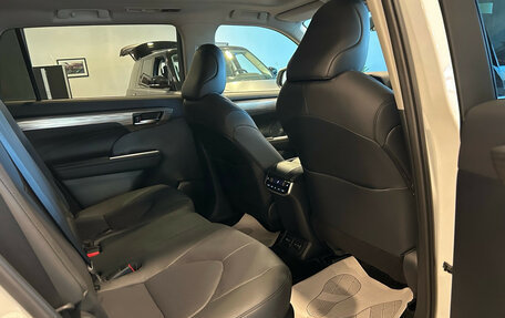 Toyota Highlander, 2025 год, 5 450 000 рублей, 12 фотография
