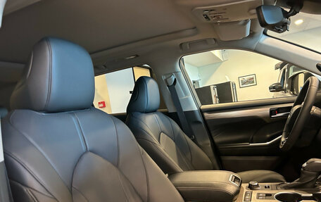Toyota Highlander, 2025 год, 5 450 000 рублей, 23 фотография