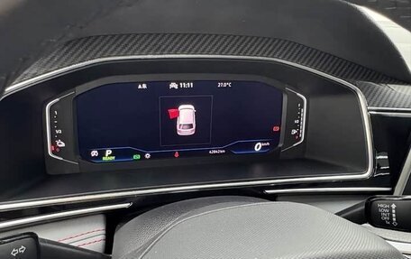 Volkswagen Tiguan II, 2022 год, 2 200 000 рублей, 10 фотография